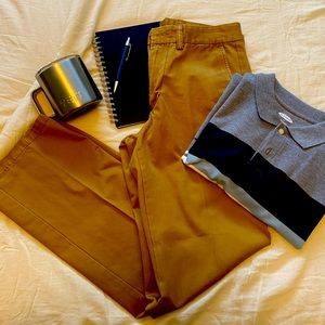 ✨🎃Old Navy Slim Straight Dark Khaki Pant 🎃✨